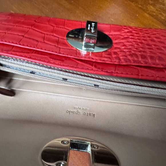 Kate Spade Red/ Coral Croc-Embossed Clutch Wallet - Picture 5 of 11